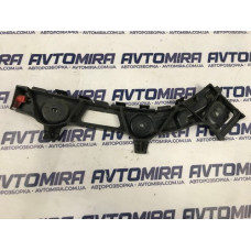 Направляюча заднього бамперу ліва Opel Zafira B 2005-2011 13125036